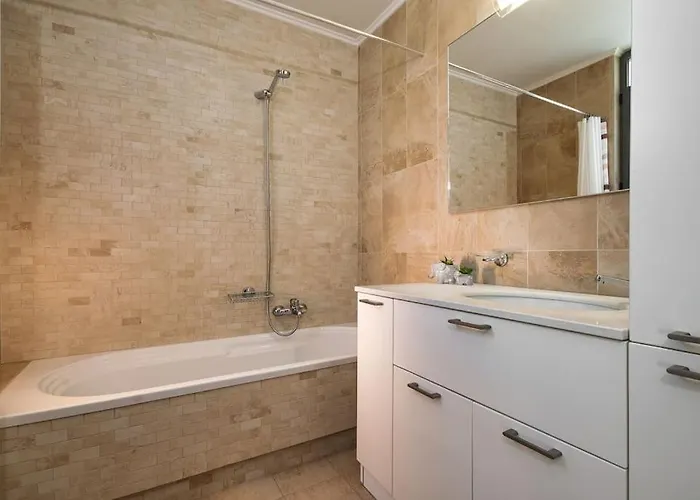 فيلة Serenity إياليسوس